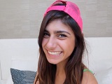 Mia Khalifa, la hipster árabe quiere un buen rabo que mamar - Tetonas